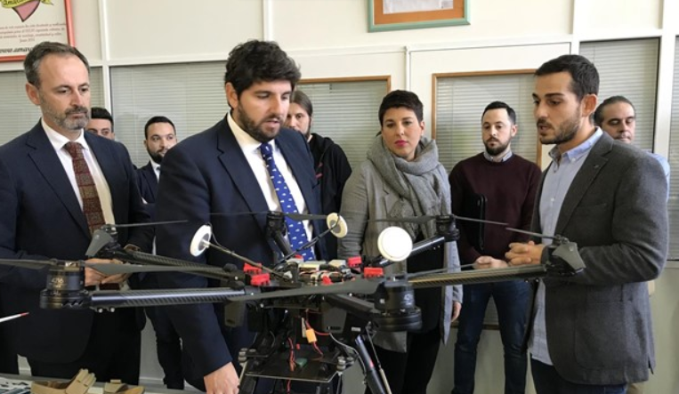 López Miras visita en Cartagena el Centro Tecnológico de la Energía y el Medio Ambiente y el CEEIC